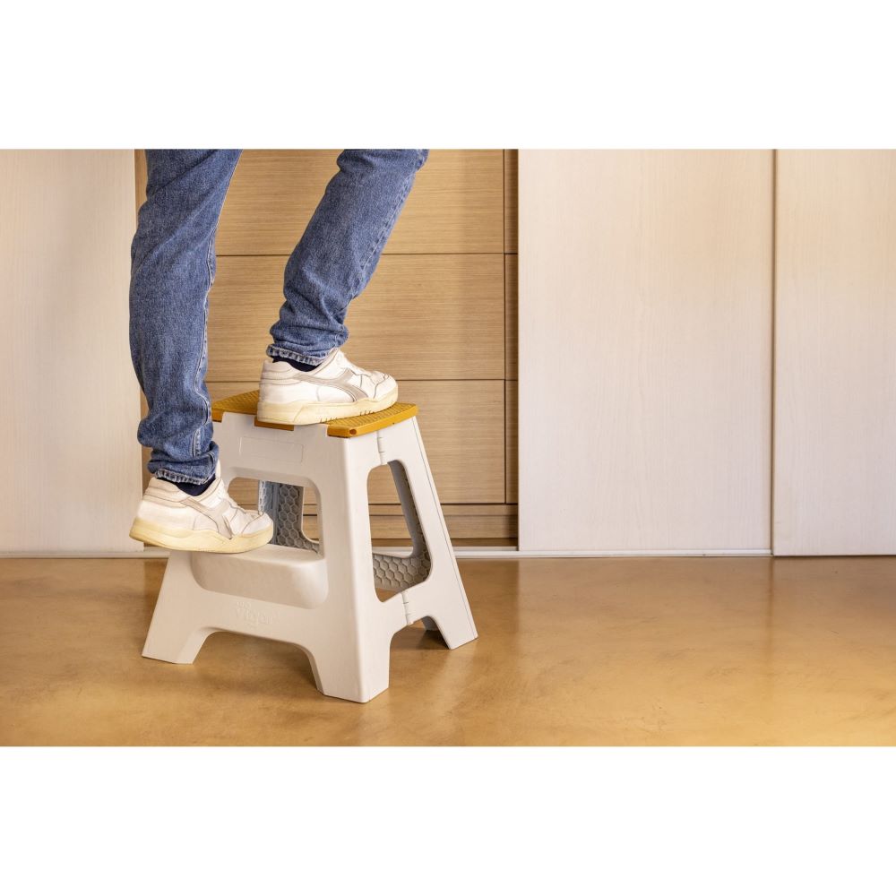 VIGAR FOLDABLE STOOL 2-STEP 40cm WHITE/BAMBOO - Image 3