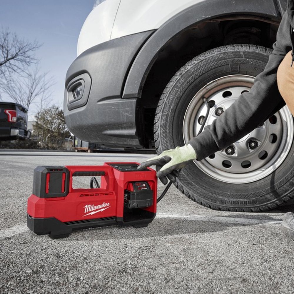 MILWAUKEE M18 INFLATOR *TOOL ONLY* - Image 4