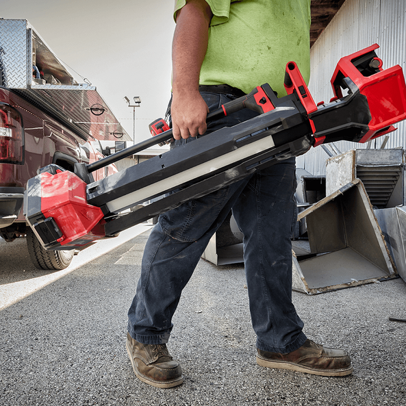 MILWAUKEE M18 AREA LED LIGHT/CHARGER TELESCOPIC - Image 4
