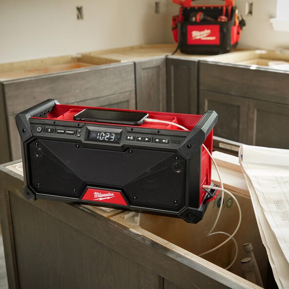 MILWAUKEE JOBSITE RADIO M18JSR20 BLUETOOTH *TOOL ONLY* - Image 9